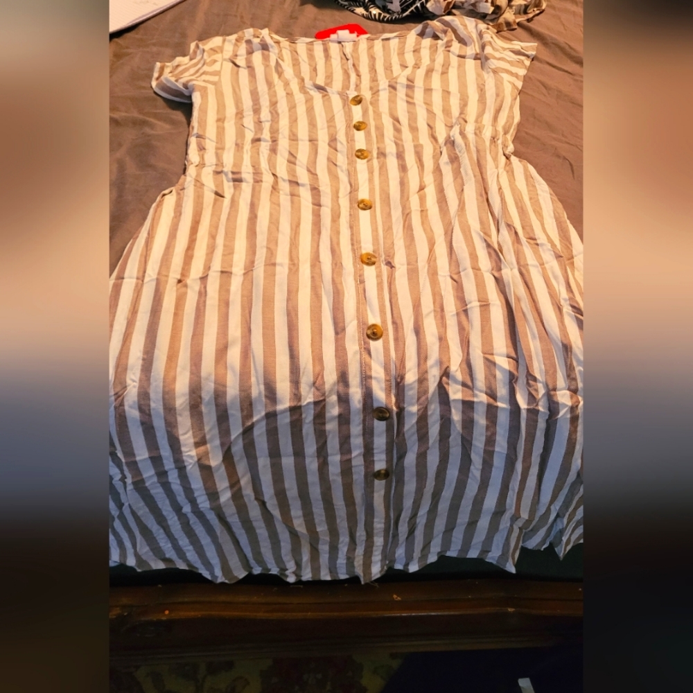Materity dress small